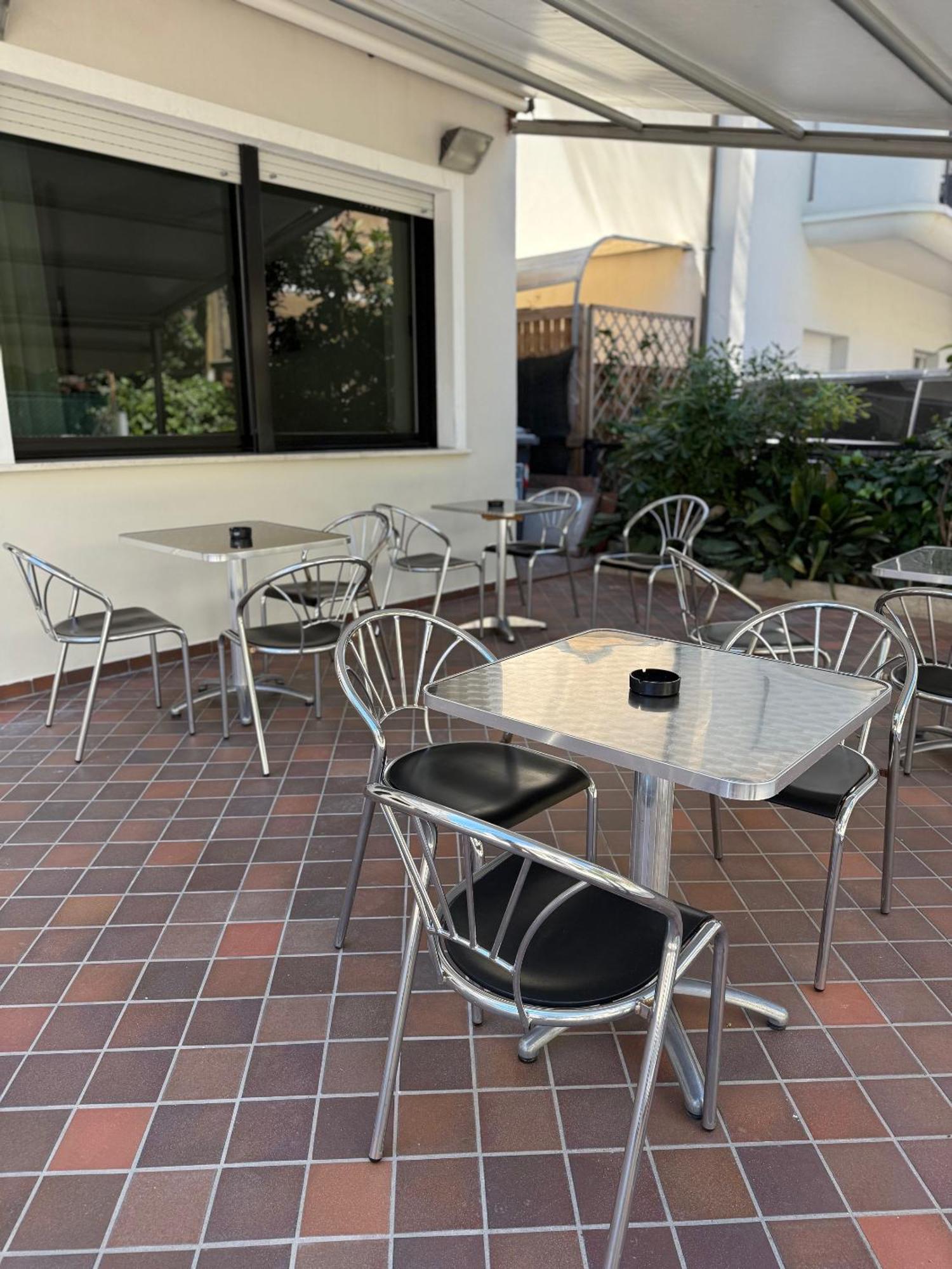 Hotel Pigalle Rimini Exterior photo
